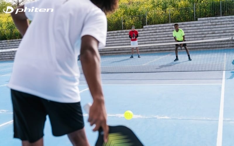cách đánh xoáy trong pickleball