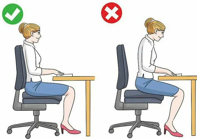 THẾ NÀO LÀ TƯ THẾ NGỒI LÀM VIỆC ĐÚNG CHUẨN TRONG VĂN PHÒNG