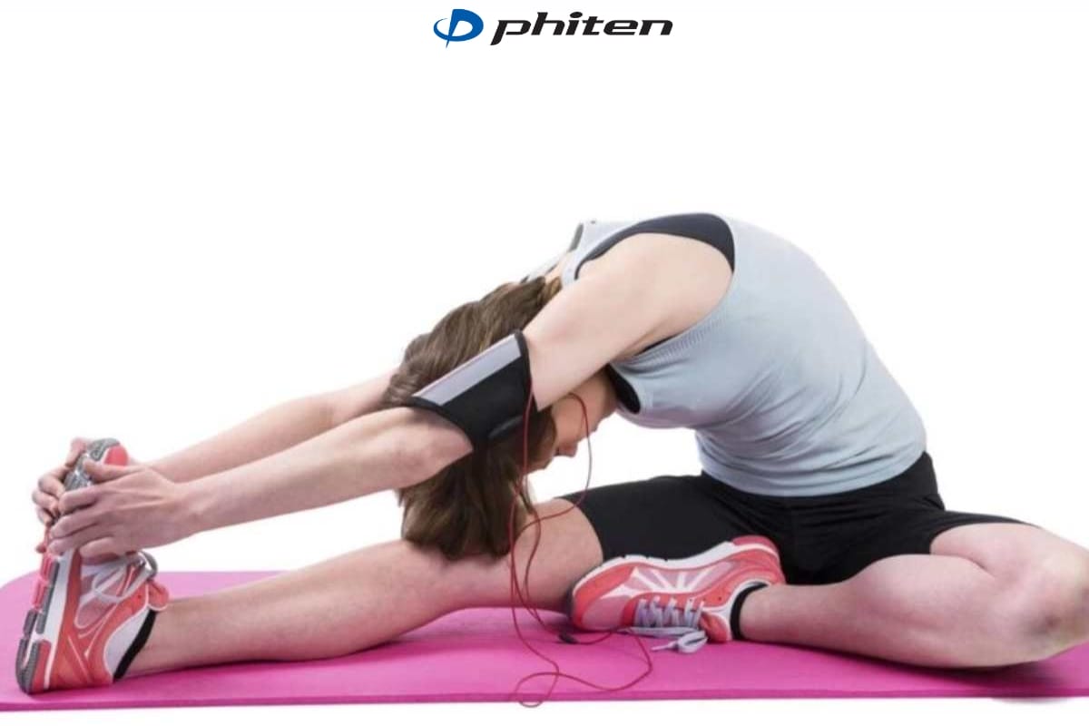 giãn cơ đùi sau khi chơi pickleball